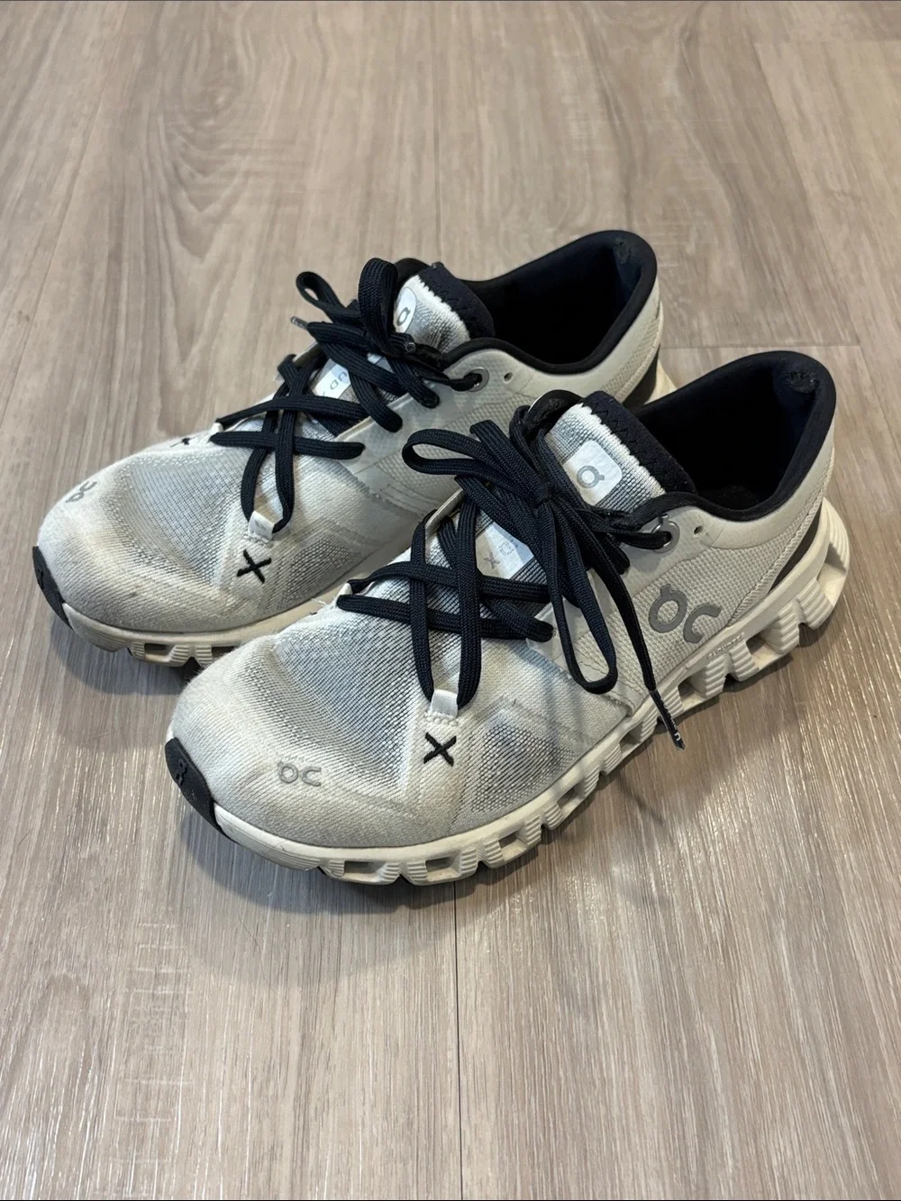On Cloud X Women’s Size 5 White Mesh Running Athletic Sneaker